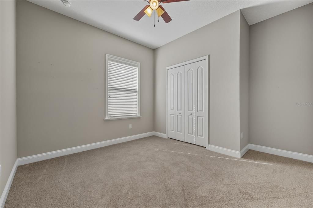 待售: $359,000 (3 贝兹, 2 浴室, 2438 平方英尺)