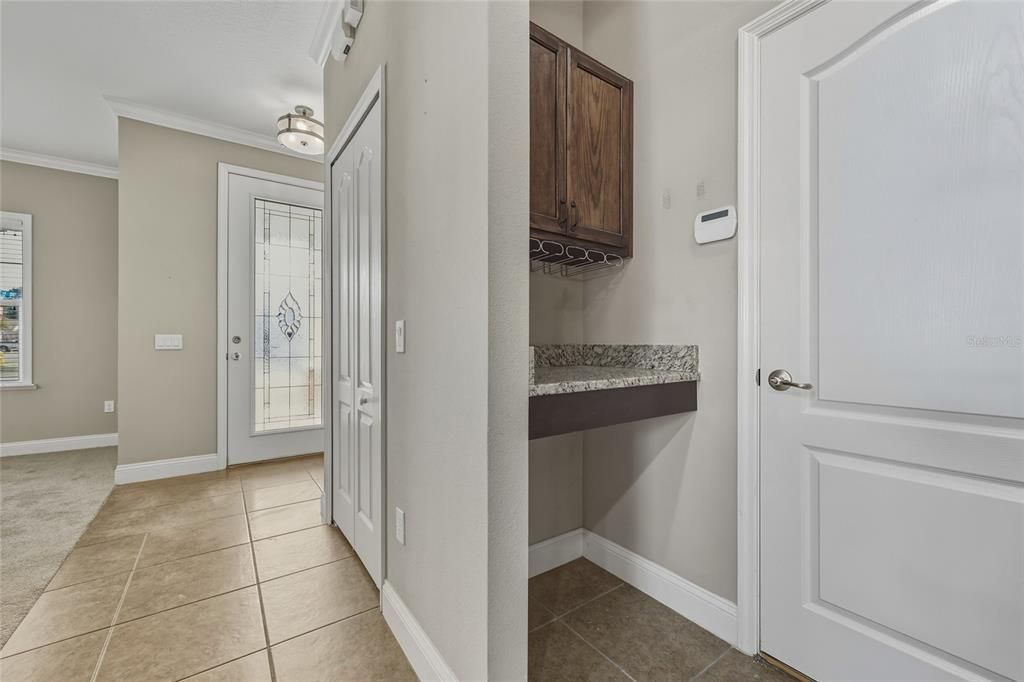 待售: $359,000 (3 贝兹, 2 浴室, 2438 平方英尺)