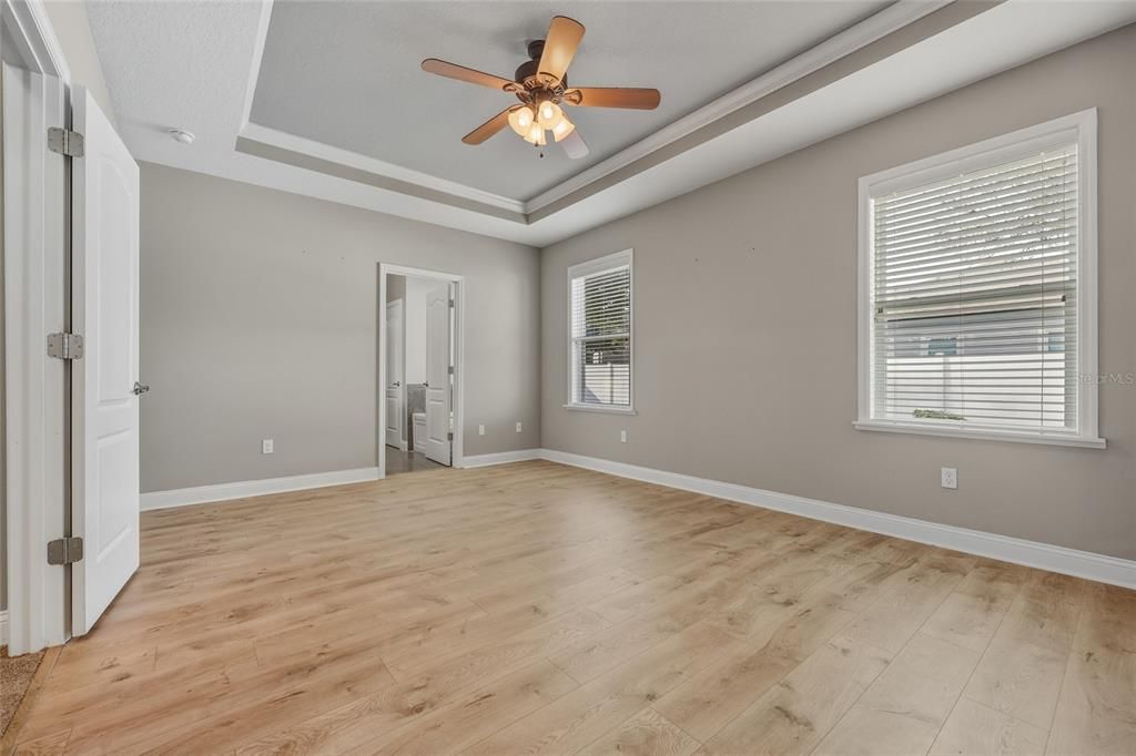 待售: $359,000 (3 贝兹, 2 浴室, 2438 平方英尺)