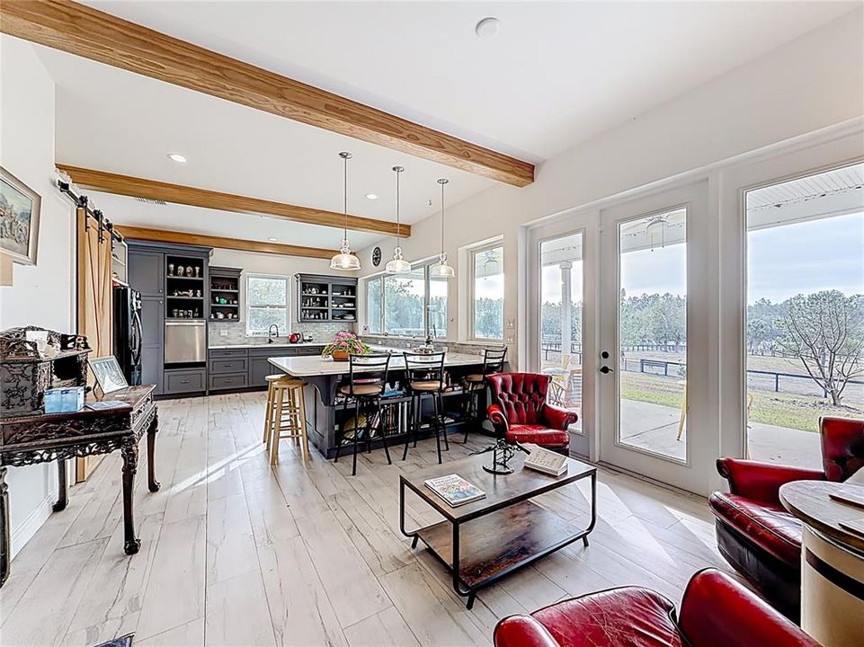 Active With Contract: $1,200,000 (2 beds, 1 baths, 1390 Square Feet)