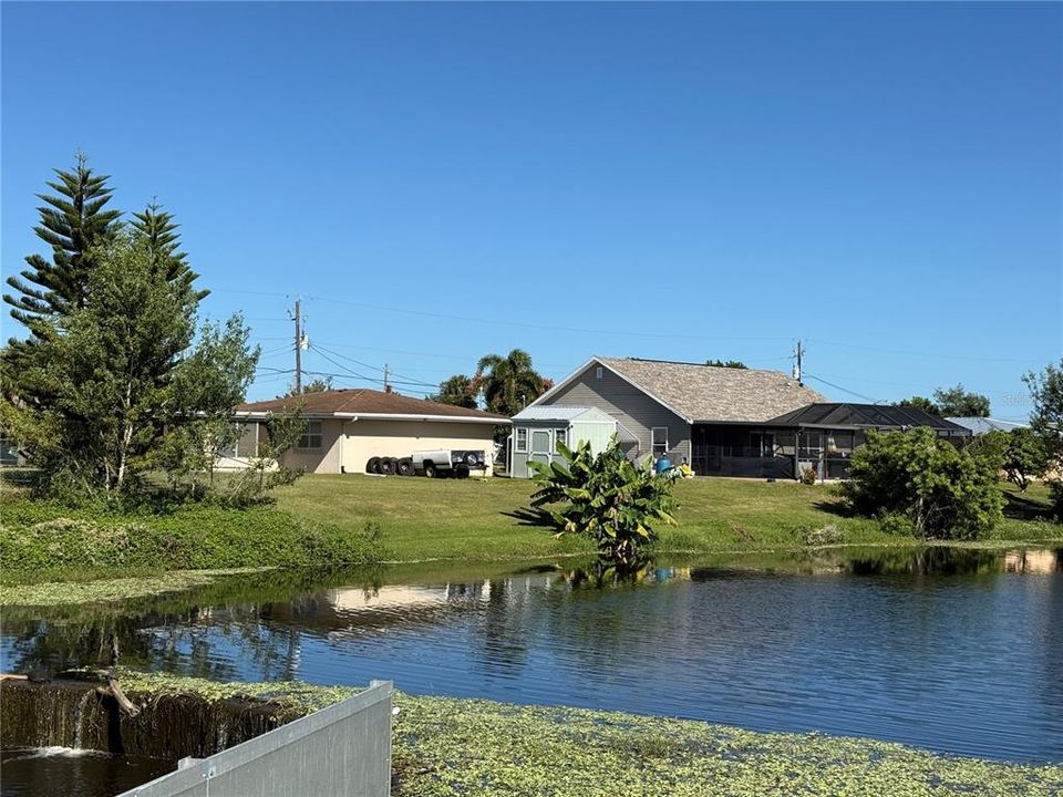 На продажу: $189,900 (2 спален, 1 ванн, 1124 Квадратных фут)