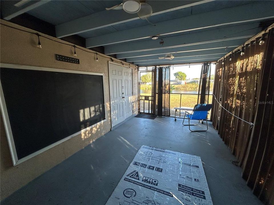 На продажу: $189,900 (2 спален, 1 ванн, 1124 Квадратных фут)