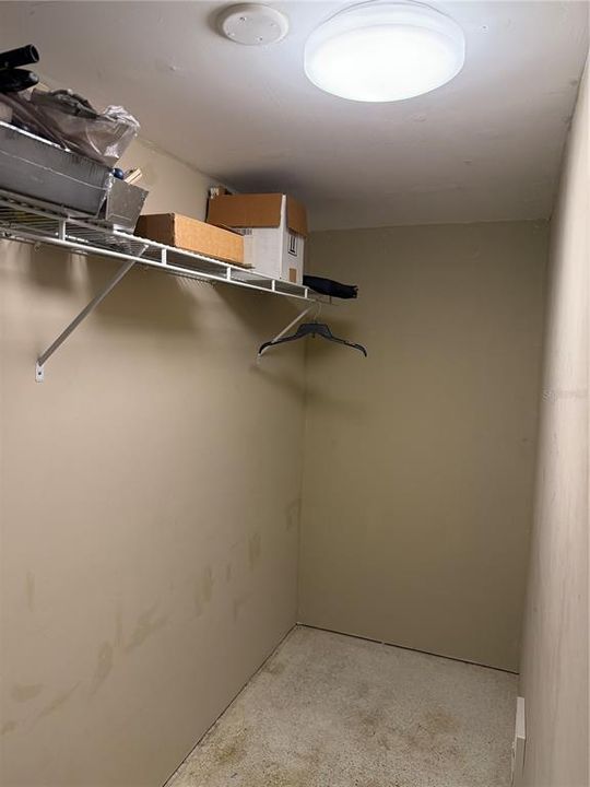 На продажу: $189,900 (2 спален, 1 ванн, 1124 Квадратных фут)