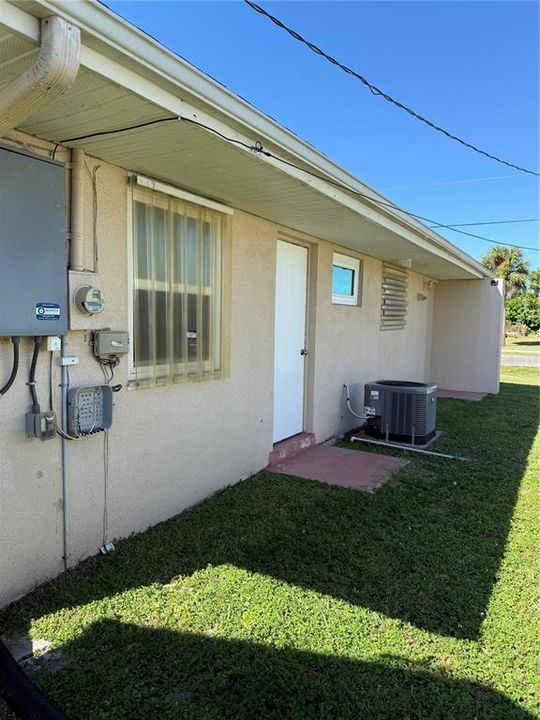 На продажу: $189,900 (2 спален, 1 ванн, 1124 Квадратных фут)