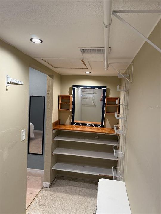 На продажу: $189,900 (2 спален, 1 ванн, 1124 Квадратных фут)