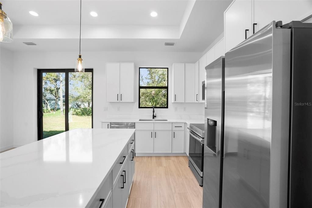 En Venta: $349,000 (3 camas, 2 baños, 1229 Pies cuadrados)