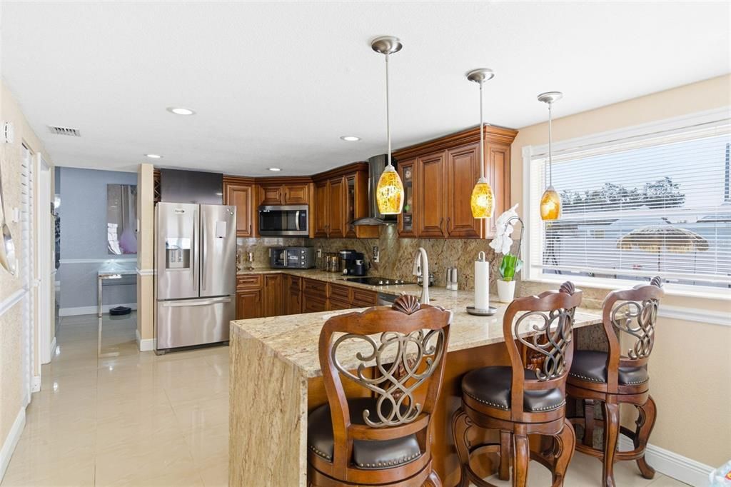 For Sale: $485,000 (4 beds, 3 baths, 1566 Square Feet)