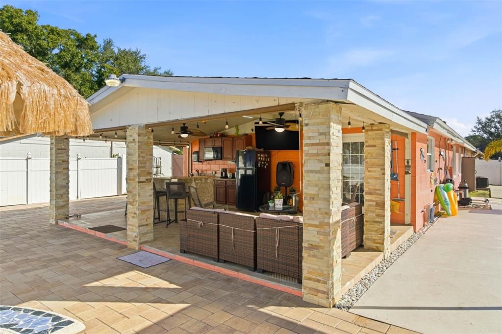 For Sale: $485,000 (4 beds, 3 baths, 1566 Square Feet)