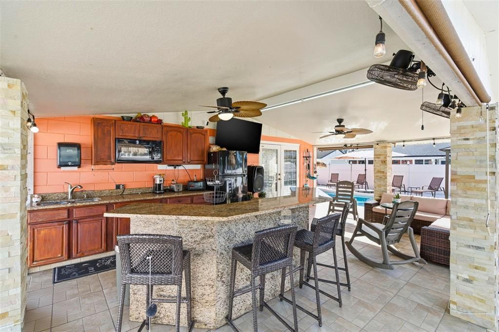 For Sale: $485,000 (4 beds, 3 baths, 1566 Square Feet)