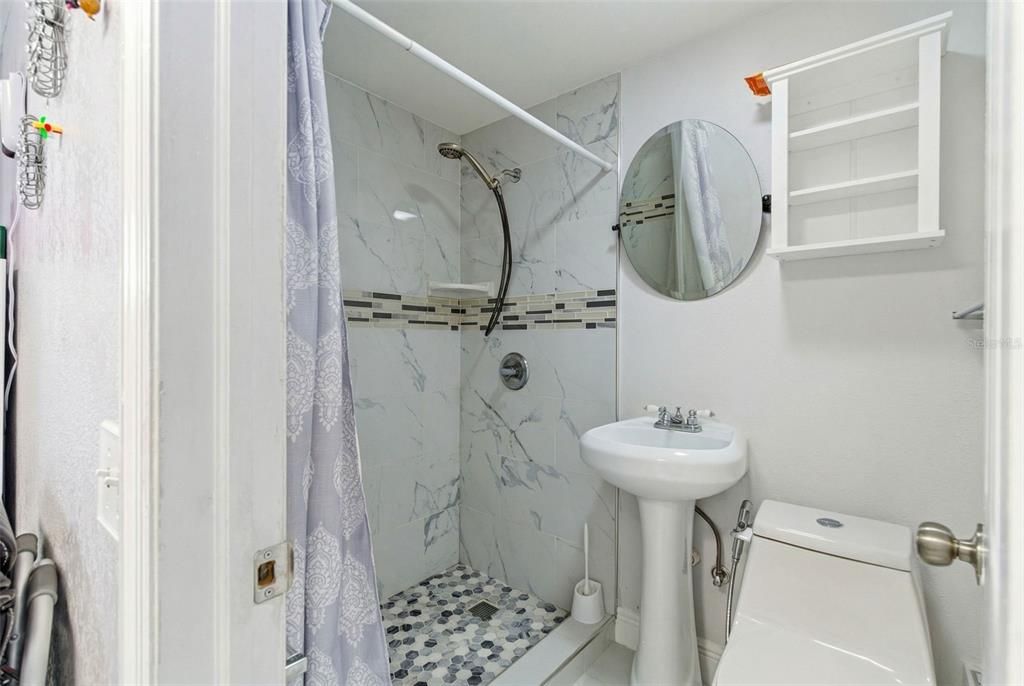 For Sale: $485,000 (4 beds, 3 baths, 1566 Square Feet)