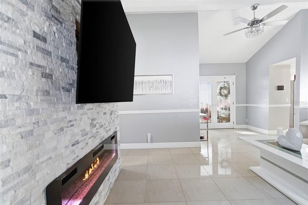 For Sale: $485,000 (4 beds, 3 baths, 1566 Square Feet)