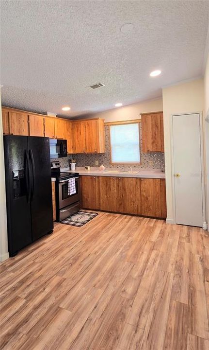 В аренду: $1,600 (2 спален, 1 ванн, 800 Квадратных фут)