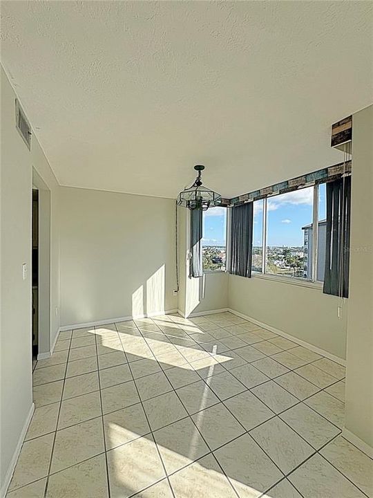 En Renta: $2,495 (2 camas, 2 baños, 1350 Pies cuadrados)