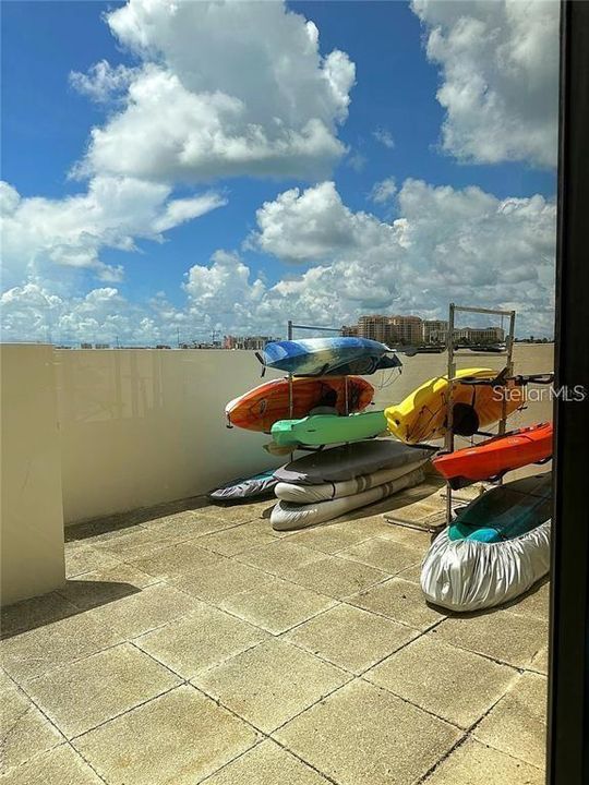 En Renta: $2,495 (2 camas, 2 baños, 1350 Pies cuadrados)