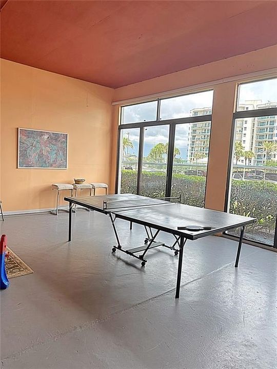 En Renta: $2,495 (2 camas, 2 baños, 1350 Pies cuadrados)