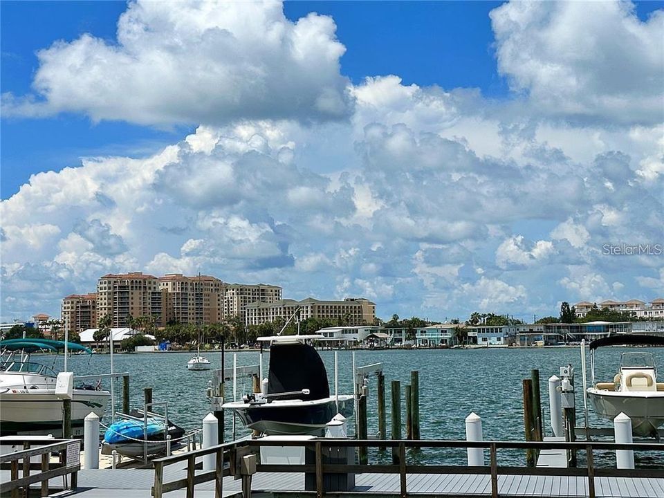 En Renta: $2,495 (2 camas, 2 baños, 1350 Pies cuadrados)