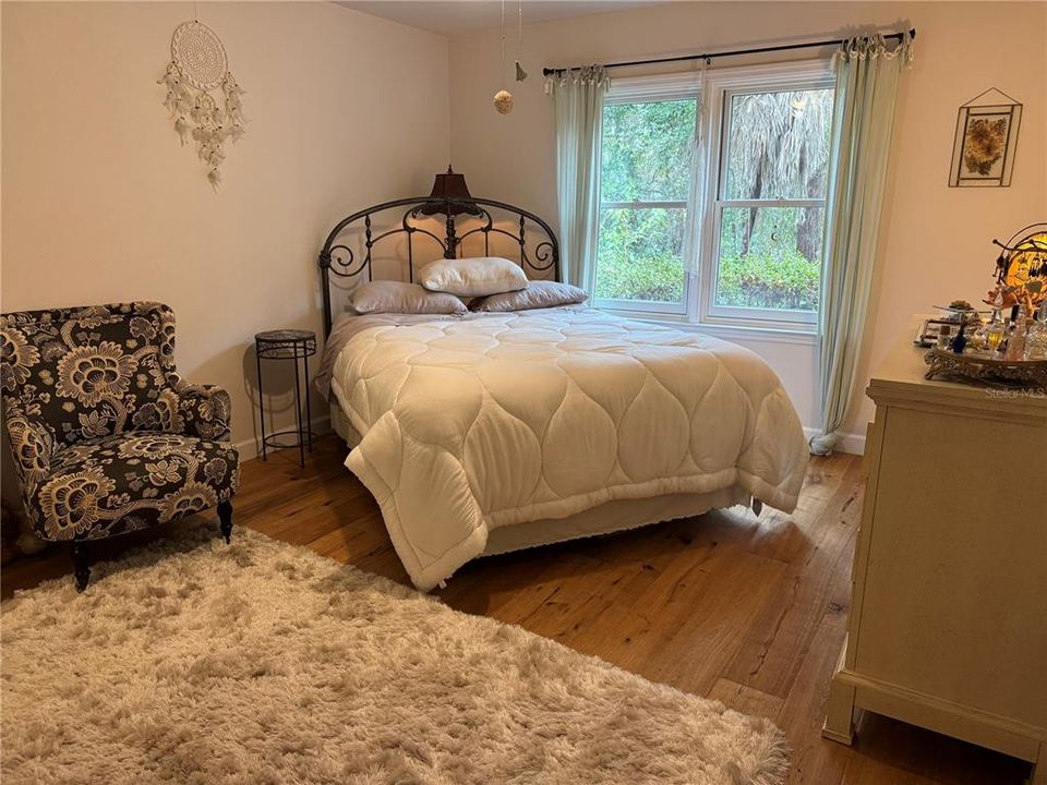 Active With Contract: $247,000 (2 beds, 2 baths, 1003 Square Feet)