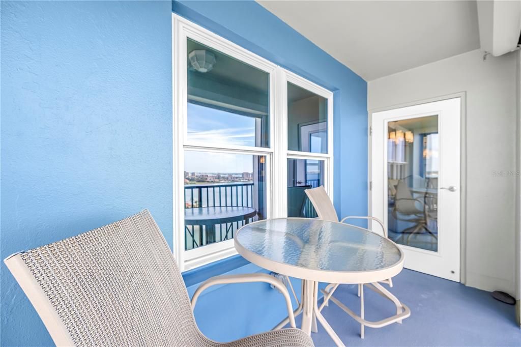 На продажу: $389,900 (2 спален, 2 ванн, 1175 Квадратных фут)