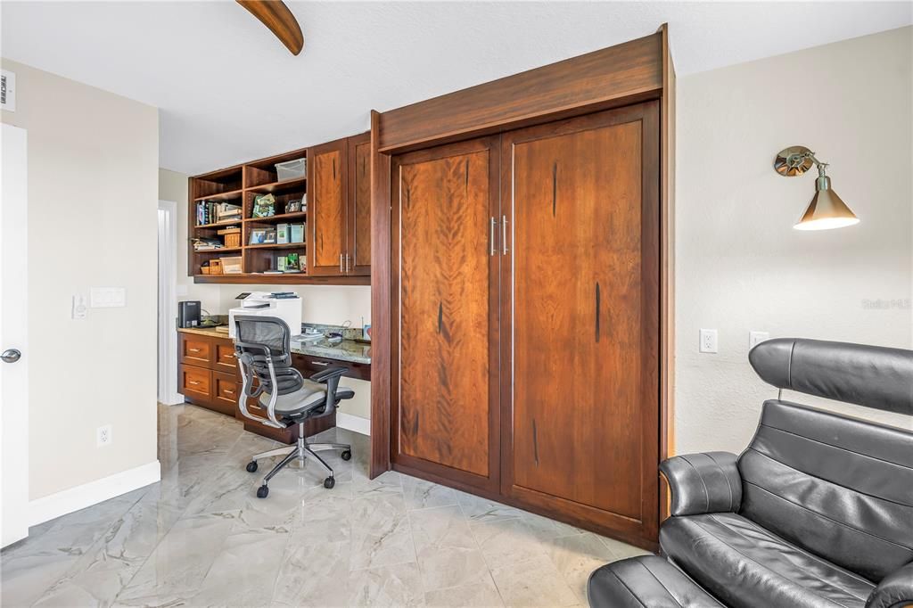 На продажу: $389,900 (2 спален, 2 ванн, 1175 Квадратных фут)