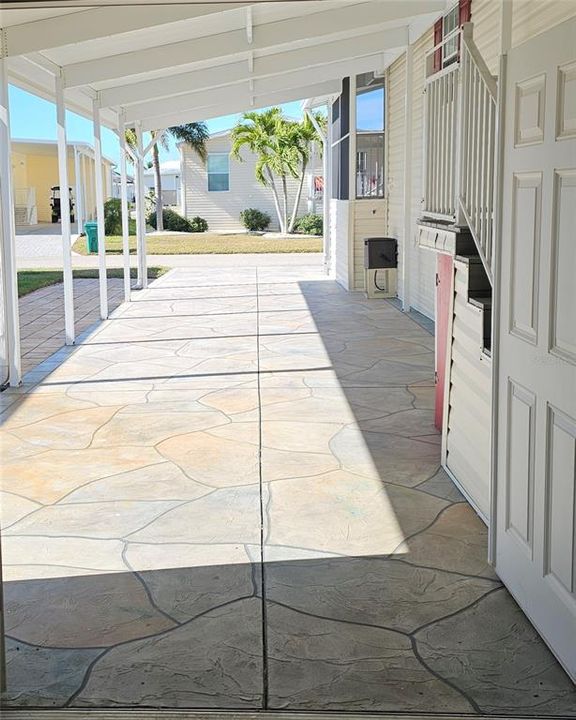 For Sale: $205,000 (3 beds, 2 baths, 1296 Square Feet)