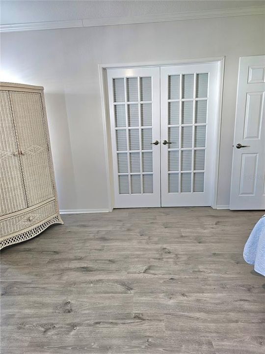 For Sale: $205,000 (3 beds, 2 baths, 1296 Square Feet)