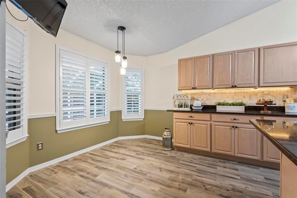 For Sale: $465,000 (4 beds, 2 baths, 2277 Square Feet)