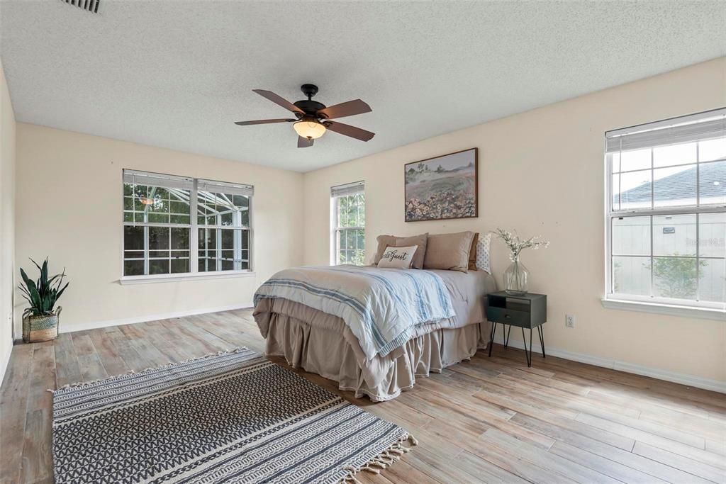 For Sale: $465,000 (4 beds, 2 baths, 2277 Square Feet)