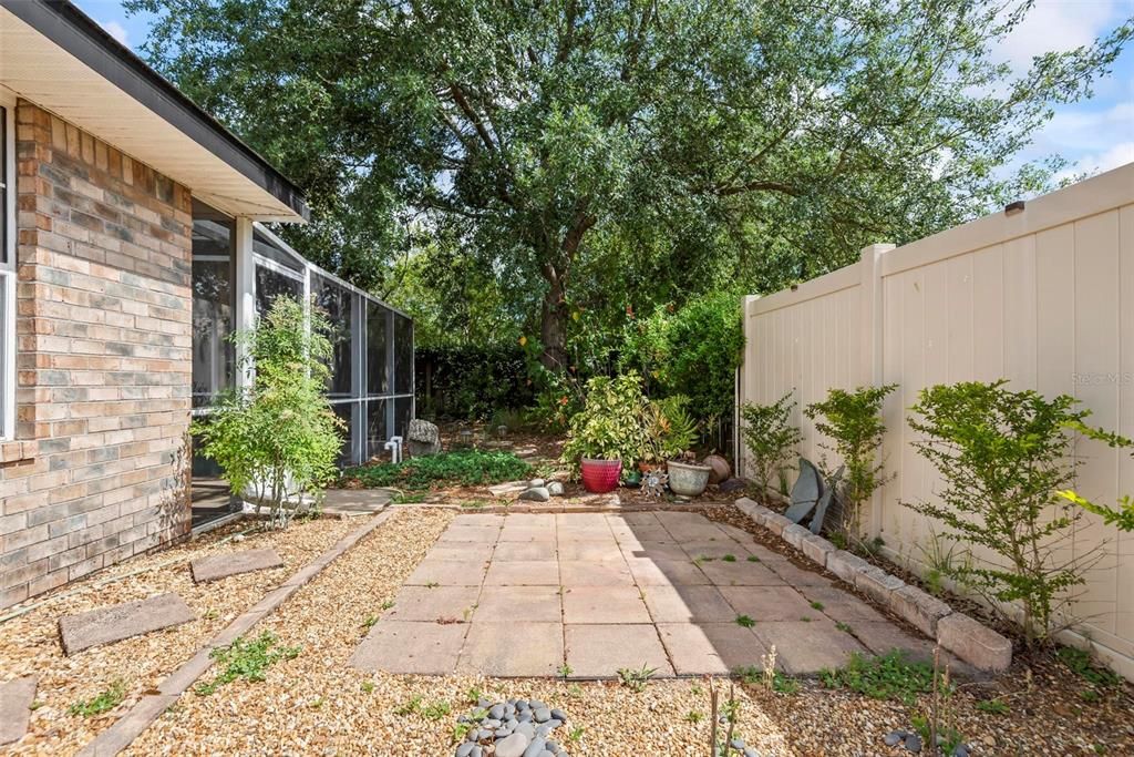 For Sale: $465,000 (4 beds, 2 baths, 2277 Square Feet)