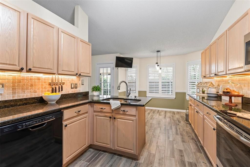 For Sale: $465,000 (4 beds, 2 baths, 2277 Square Feet)