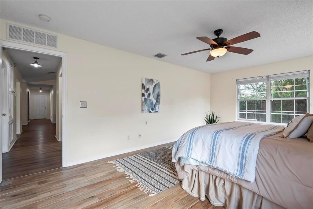 For Sale: $465,000 (4 beds, 2 baths, 2277 Square Feet)