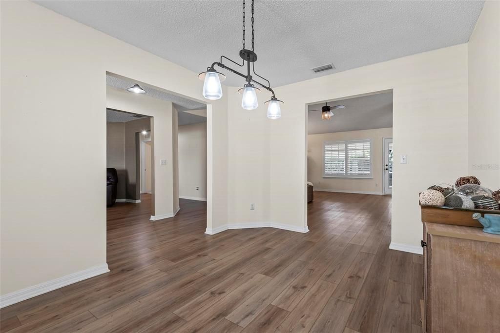 For Sale: $465,000 (4 beds, 2 baths, 2277 Square Feet)