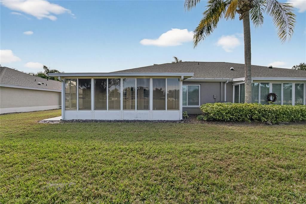 For Sale: $320,000 (2 beds, 2 baths, 1610 Square Feet)