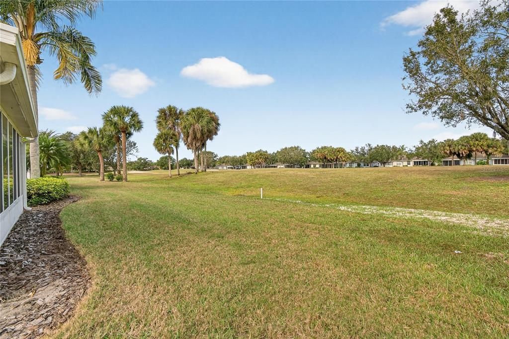 For Sale: $320,000 (2 beds, 2 baths, 1610 Square Feet)