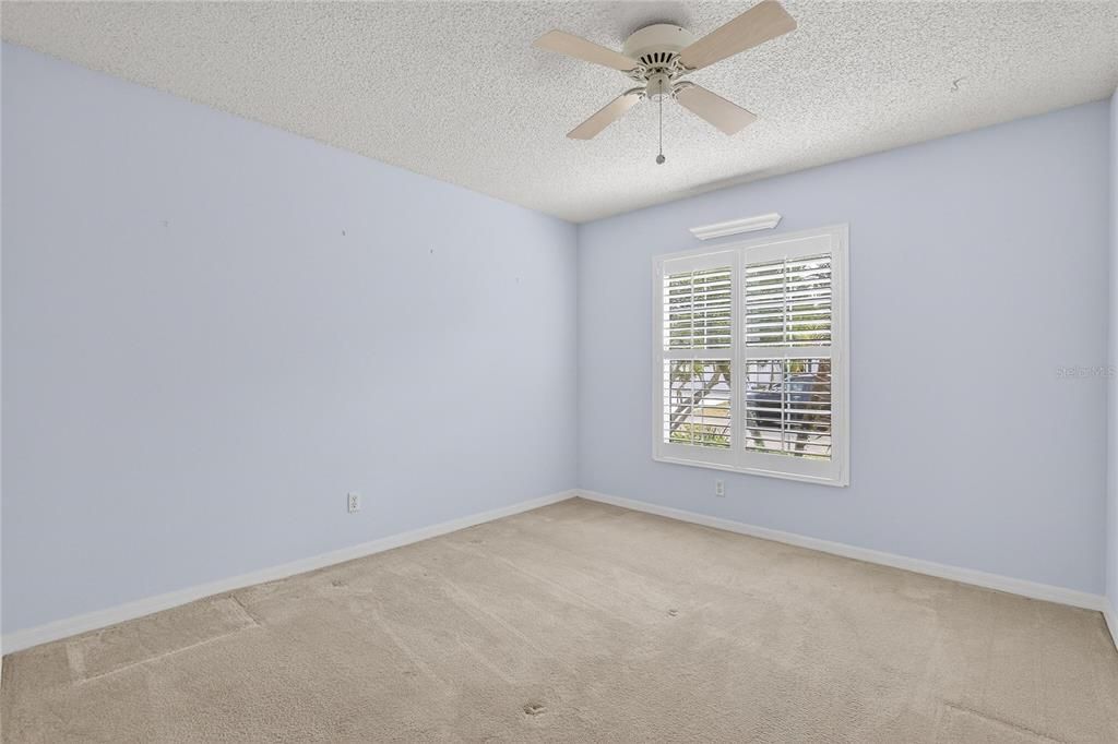 For Sale: $320,000 (2 beds, 2 baths, 1610 Square Feet)