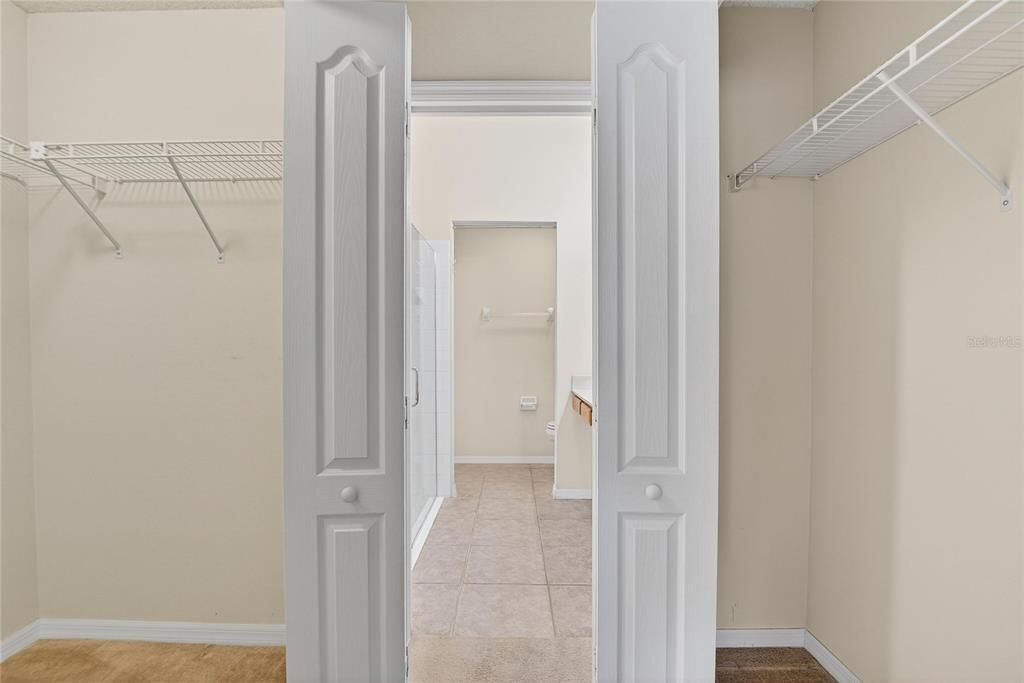 For Sale: $320,000 (2 beds, 2 baths, 1610 Square Feet)