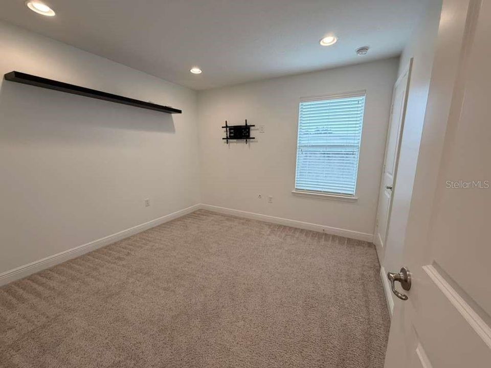 En Renta: $5,100 (5 camas, 3 baños, 3365 Pies cuadrados)