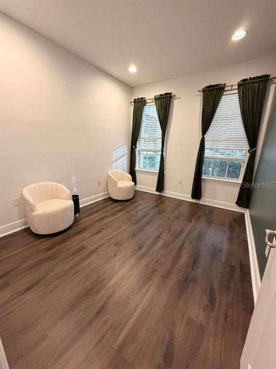 En Renta: $5,100 (5 camas, 3 baños, 3365 Pies cuadrados)