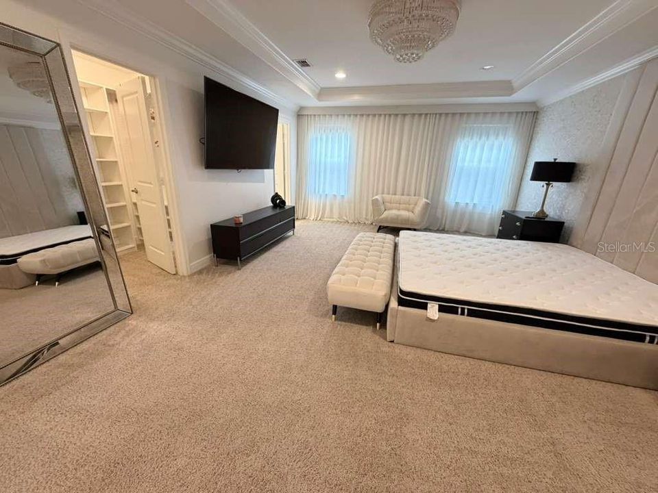 En Renta: $5,100 (5 camas, 3 baños, 3365 Pies cuadrados)