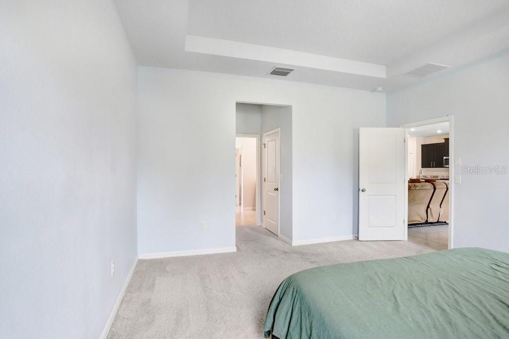 En Venta: $375,000 (4 camas, 2 baños, 2035 Pies cuadrados)