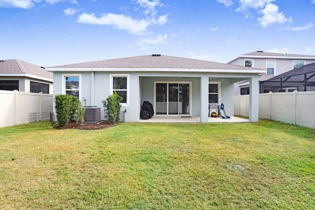 En Venta: $375,000 (4 camas, 2 baños, 2035 Pies cuadrados)