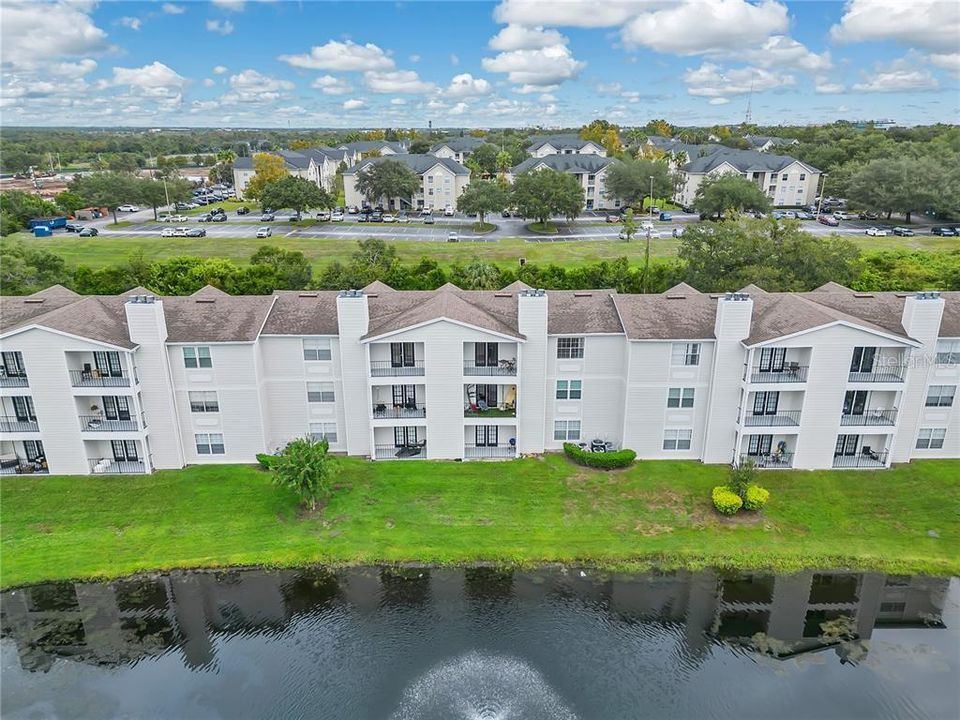 For Sale: $177,000 (2 beds, 1 baths, 810 Square Feet)