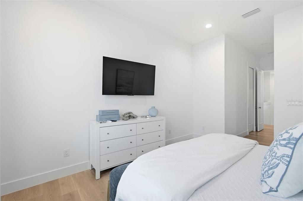 待售: $1,999,900 (5 贝兹, 4 浴室, 3478 平方英尺)