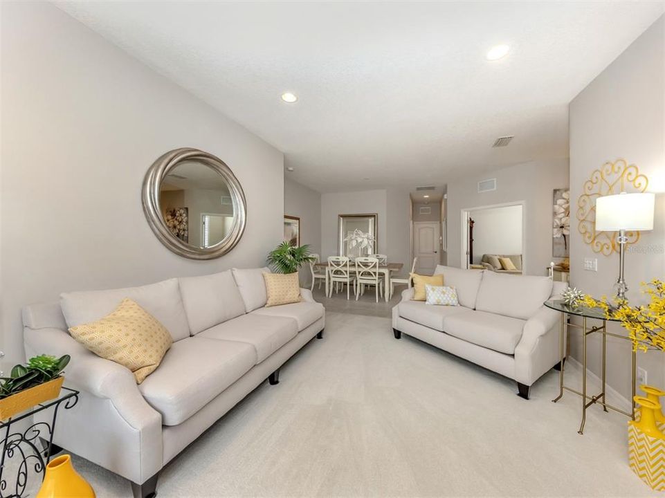 En Venta: $315,000 (2 camas, 2 baños, 1521 Pies cuadrados)