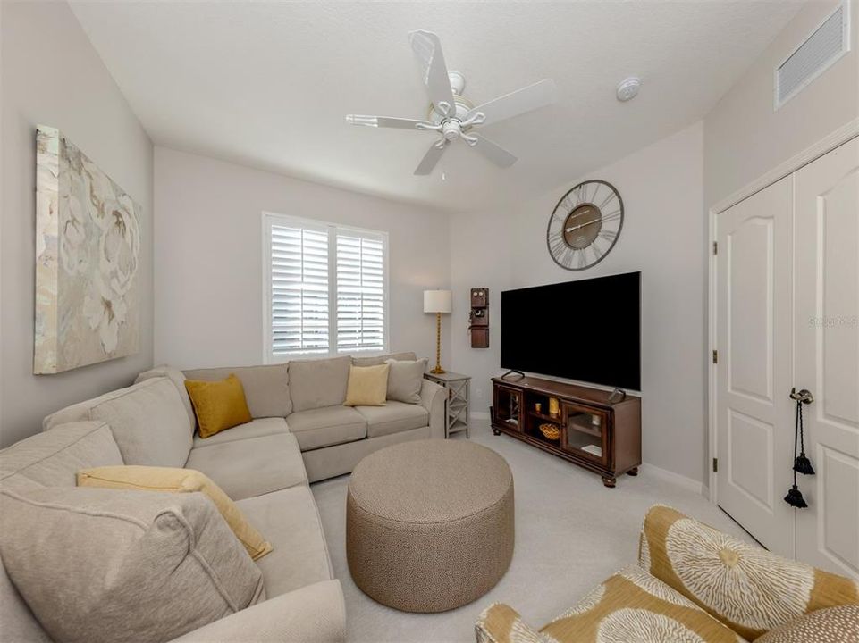 En Venta: $315,000 (2 camas, 2 baños, 1521 Pies cuadrados)