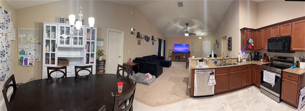 En Venta: $355,000 (3 camas, 2 baños, 1485 Pies cuadrados)