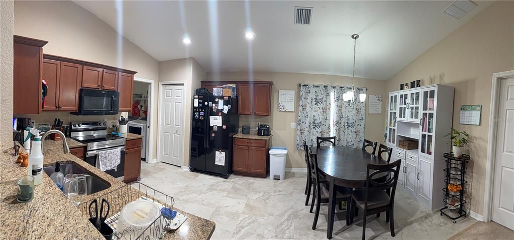 En Venta: $355,000 (3 camas, 2 baños, 1485 Pies cuadrados)