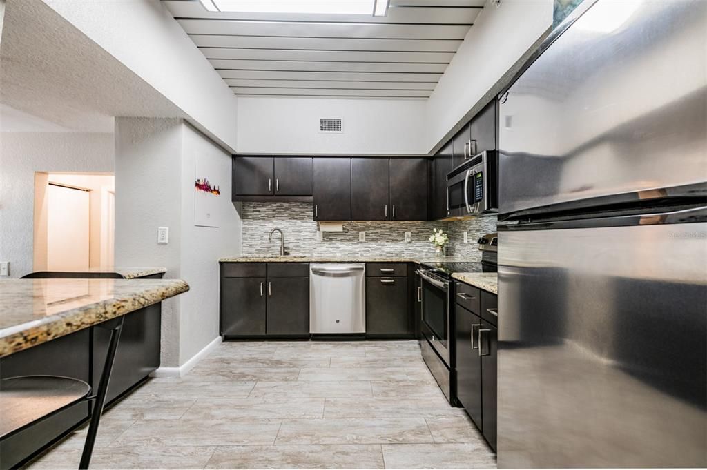 For Rent: $3,200 (2 beds, 2 baths, 1206 Square Feet)