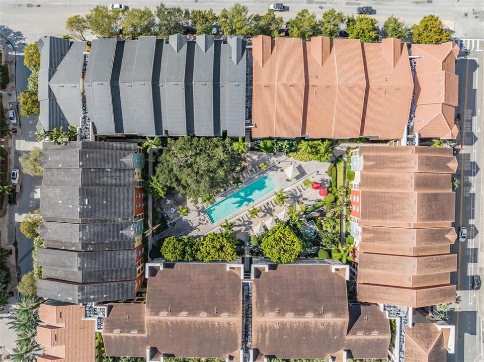 For Rent: $3,200 (2 beds, 2 baths, 1206 Square Feet)