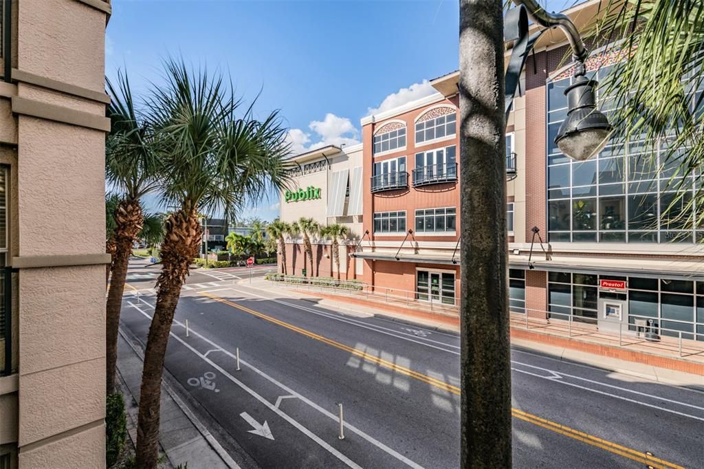 For Rent: $3,200 (2 beds, 2 baths, 1206 Square Feet)