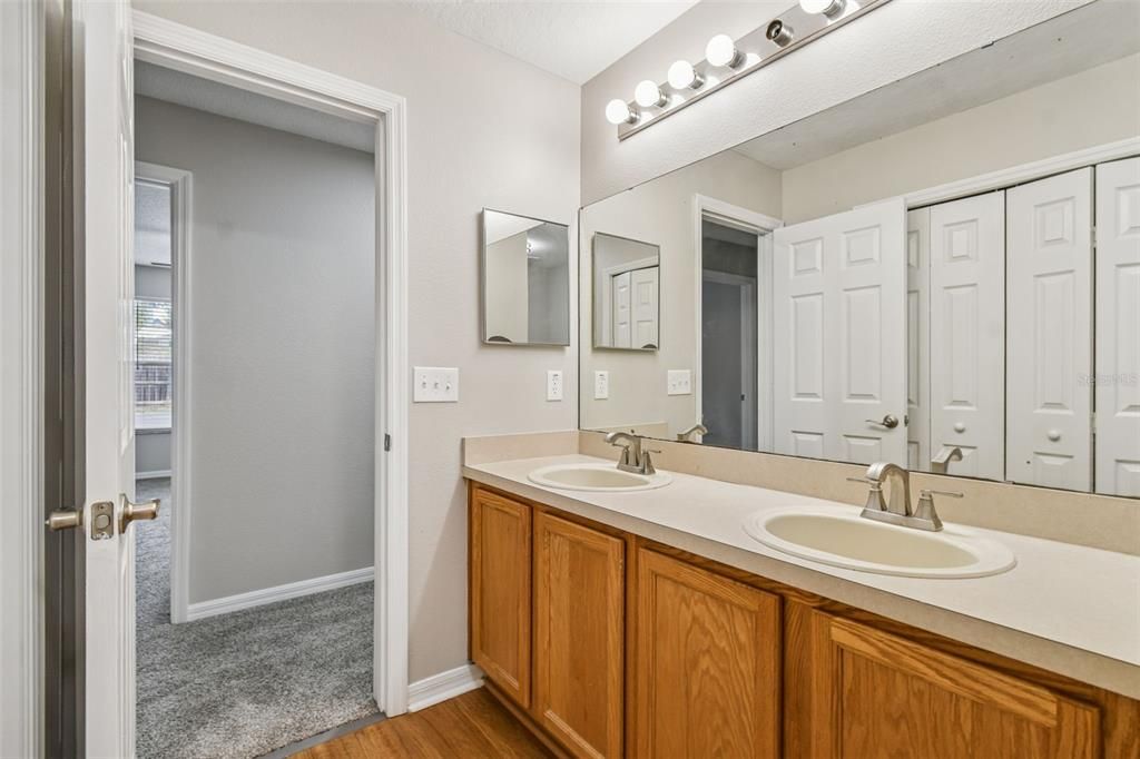 待售: $535,374 (5 贝兹, 3 浴室, 2828 平方英尺)